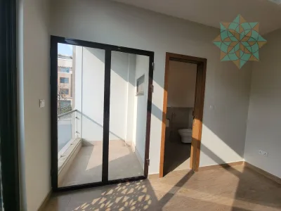 1150 Sqft 2 Bedroom Flat Apartment For Sale In Piccadilly Courtyard Bahria Town Phase 7 - Interior / Exterior Photo 2